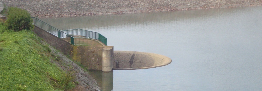 Barragem de Santa Clara - Pormenor do descarregador de superficie